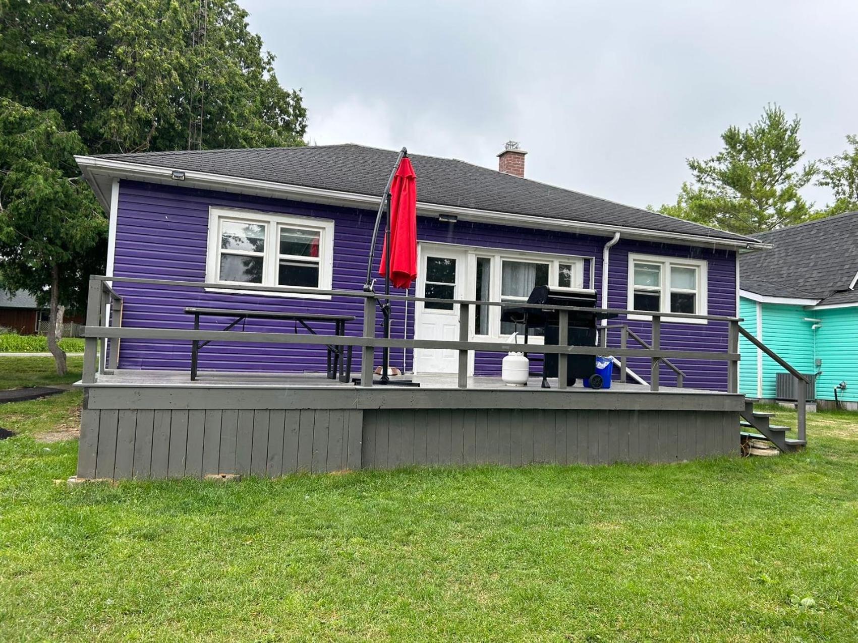 Myriad Fins Cottage And Marina Kawartha Lakes Exterior photo